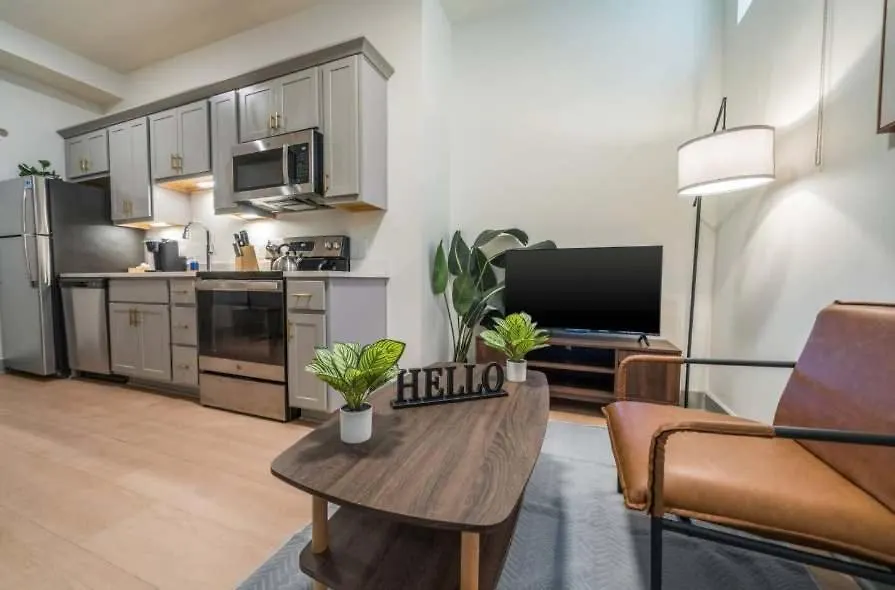 Appartamento 8 Unit Cozy & Bright Loft With Free Parking Louisville